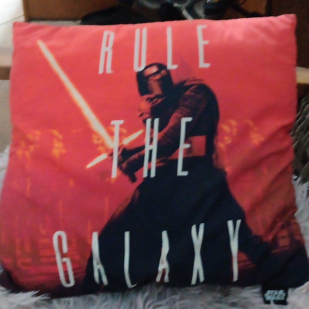 Mandalorian pillow Rule the Galaxy